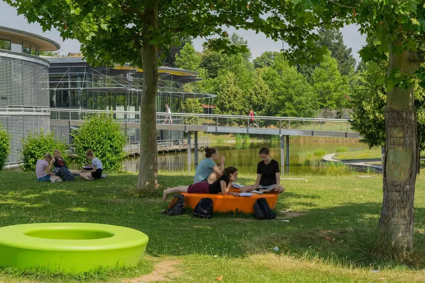 Campuswiese an der OTH Regensburg