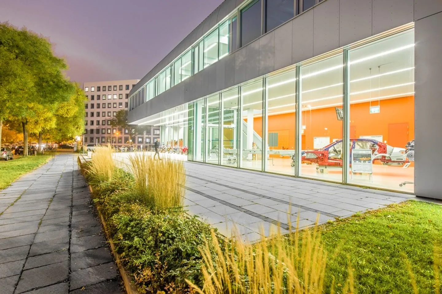 Technikum für Fahrzeugtechnik der HTW Dresden